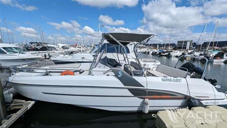 BENETEAU FLYER 7.7 SPACEDECK