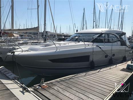 JEANNEAU LEADER 36 SPORT TOP