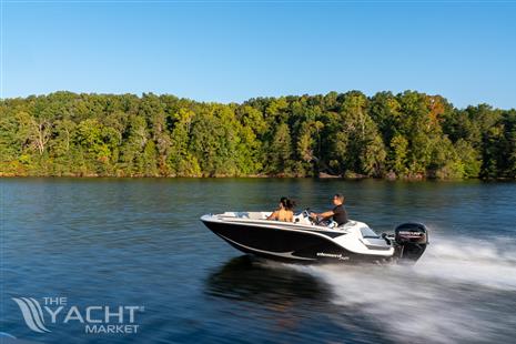 Bayliner M15 - 2022 Bayliner M15