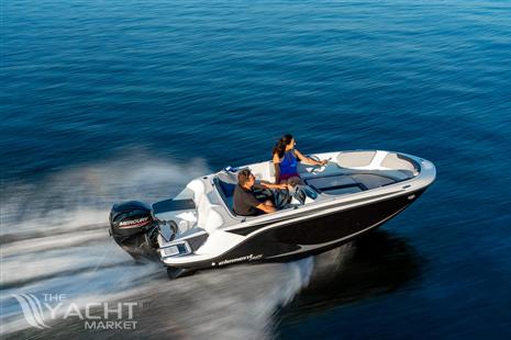 Bayliner M15 - 2022 Bayliner M15