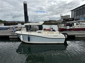 Quicksilver Captur 555 Pilothouse Fishing Boat
