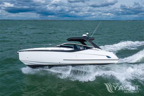 Fairline F//Line 33