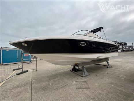 Regal 2700 Bowrider