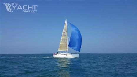 Beneteau Oceanis 37