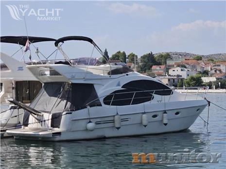 Azimut  42 Fly