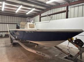 NauticStar 244 XTS