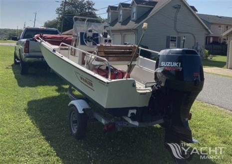 Boston Whaler  17 Montauk