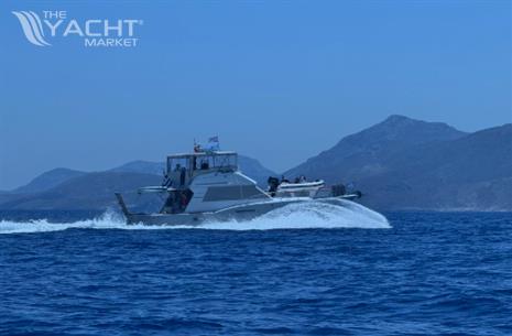 Hatteras 46