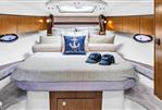 Cruisers Yachts 350 Express