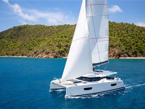 Fountaine Pajot Astrea 42