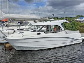 Beneteau Antares 8