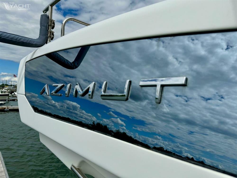 2012 Azimut