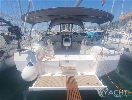 BAVARIA C42