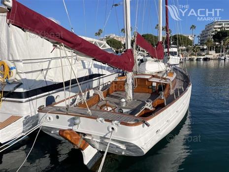 TAOS YACHT KETCH CLASSIC BOAT