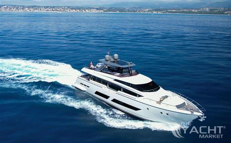 FERRETTI 850