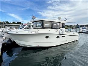 Quicksilver 905 Pilothouse