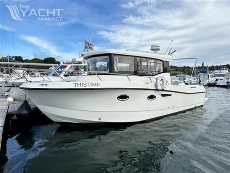 Quicksilver 905 Pilothouse - Default Image