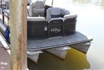 Manitou Aurora 23 RF VP - Swim Platform