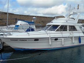 Princess 330 Flybridge Cruiser