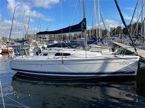 Hunter 27