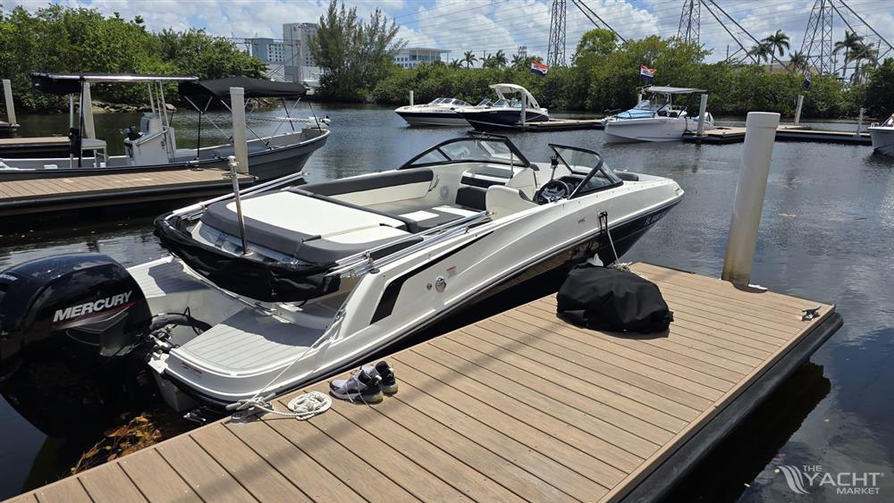 2021 Bayliner