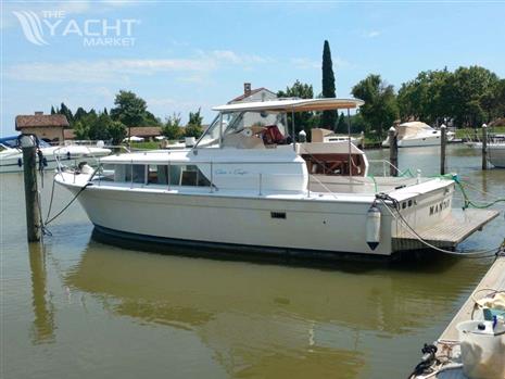 CHRIS CRAFT CHRIS CRAFT 31 COMMANDER