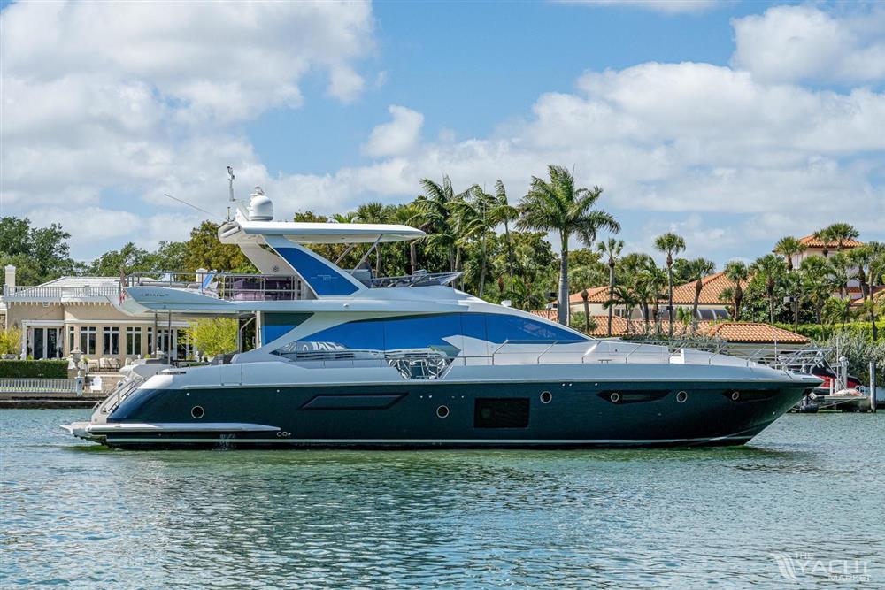 2016 Azimut