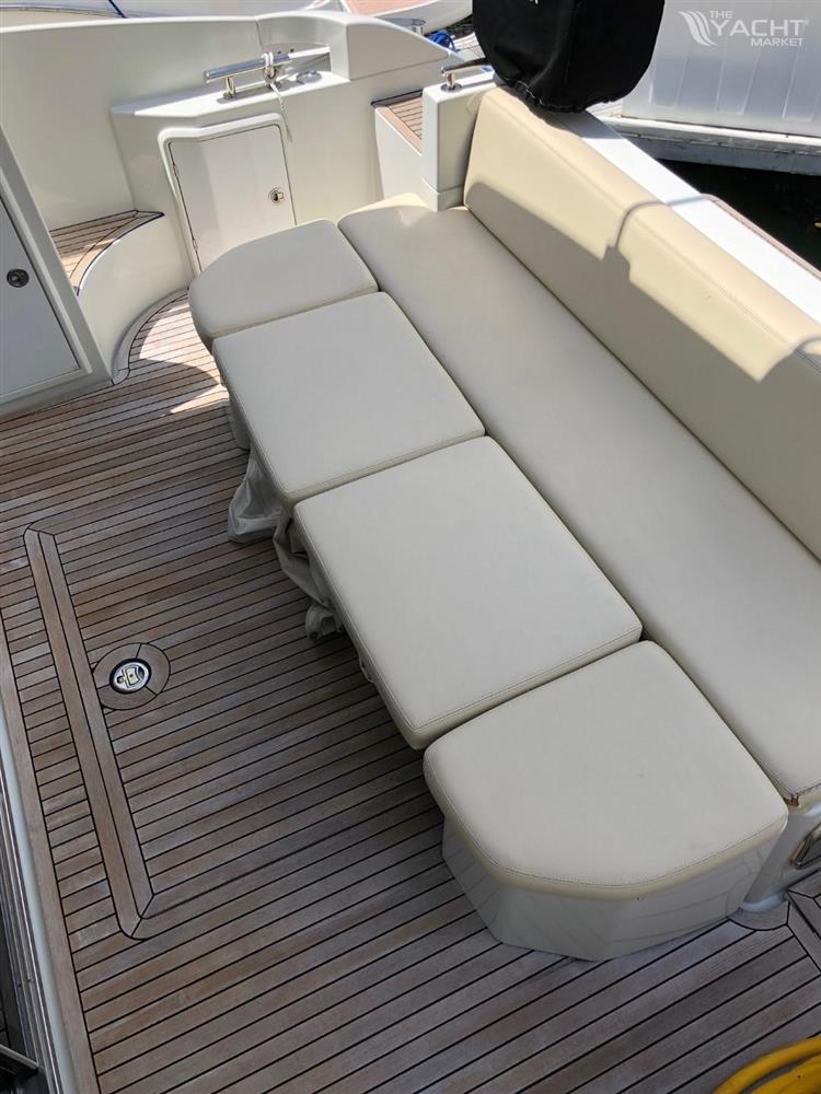 2012 Azimut