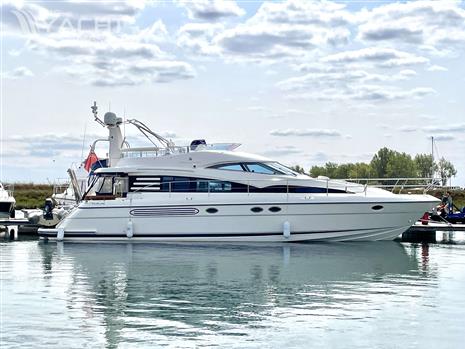 Fairline Squadron 52