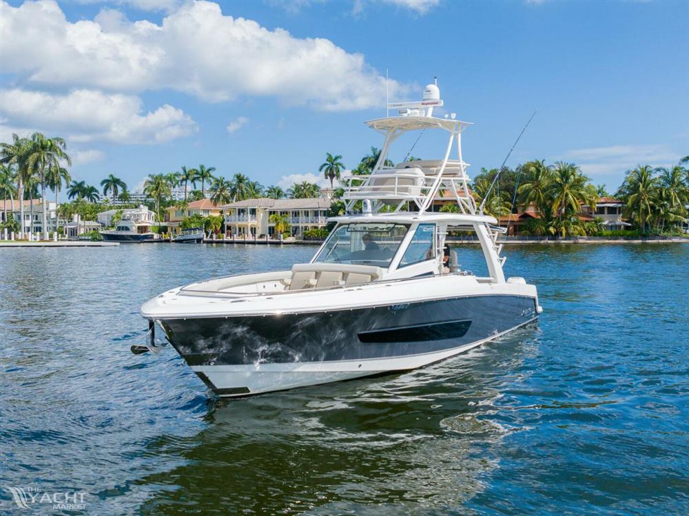 2020 Boston Whaler