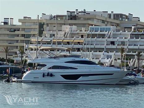 Fairline Squadron 65   4 Cabin Layout  Gyro Stabilisation