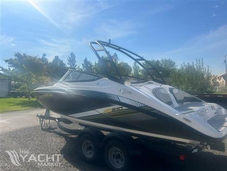 Yamaha Boats AR210