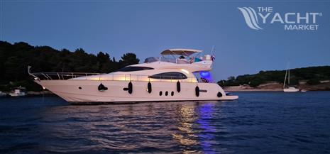 Cayman 62