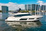 Ferretti Yachts 670