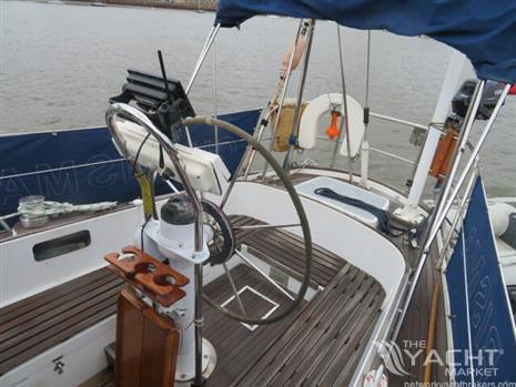 Classic Yacht Frans Maas Raider 35