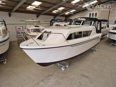 Viking 260 Wide Beam Highline Spec