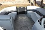 Manitou Aurora 23 RF VP - Bow Seating