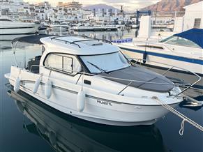 Beneteau Antares 8