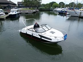 Bayliner VR5