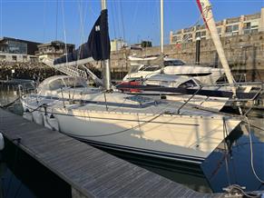 Granada Yachts Dynamic  37