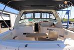 Rinker Fiesta Vee 320 - Picture 7