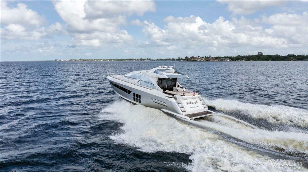 2015 Azimut