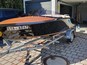VTS BOATS FLYING SHARK 4.2 CLASSIC