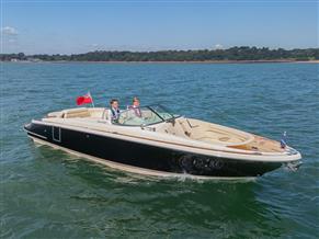 Chris-Craft Launch 28 GT