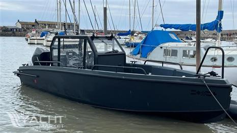 XO Boats Dfndr 8