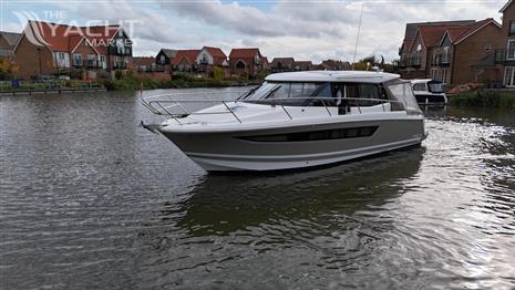 Jeanneau NC 11
