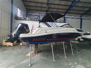 Bayliner VR6 Cuddy Cabin