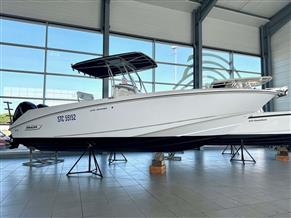 BOSTON WHALER OUTRAGE 270