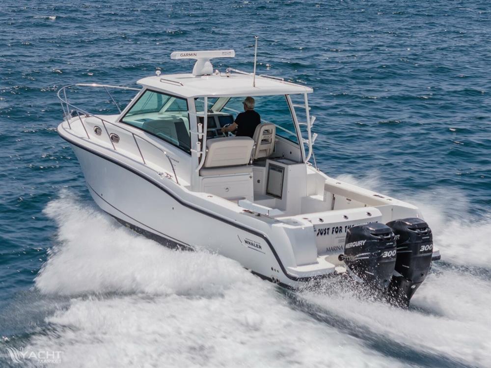 2015 Boston Whaler