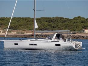 Beneteau Oceanis Yacht 54